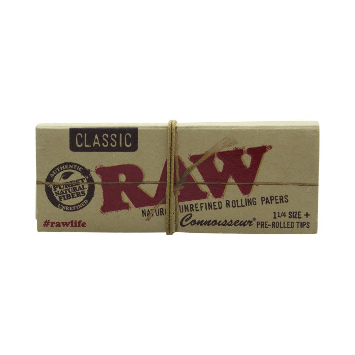 CLASSIC NATURAL UNREFINED ROLLING PAPERS + PRE-ROLLED TIPS 1 1/4
