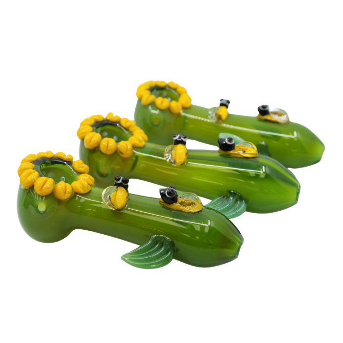 Green Bloom & Bee Artisan Pipe
